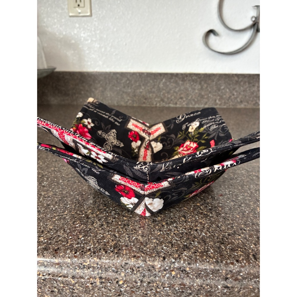 Handmade Amazing Grace Quilted Bowl Cozy Religious Floral Cross Black Red